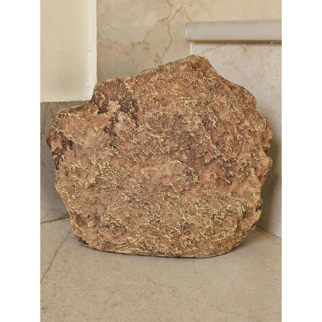 Latest Resin Decor Showpiece for Table Small Size Xmas Present To Friend Christmas Gifts Single Piece Holy Family Crib Figurines