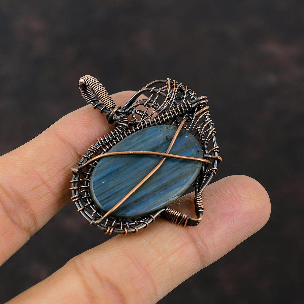Labradorite Pendant Copper Wire Wrapped Pendant Handmade Gemstone Pendant Unique Copper Design Jewelry Gift For Her Elegant Pendant For Gift