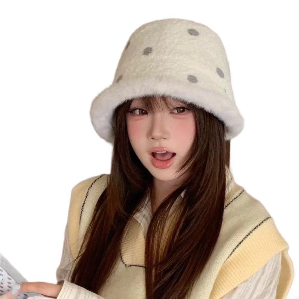 One Size Plush Winter Hat Polyester Polka Dot Bucket Hat Faux Lamb Wool Bucket Hat Outdoor Wear