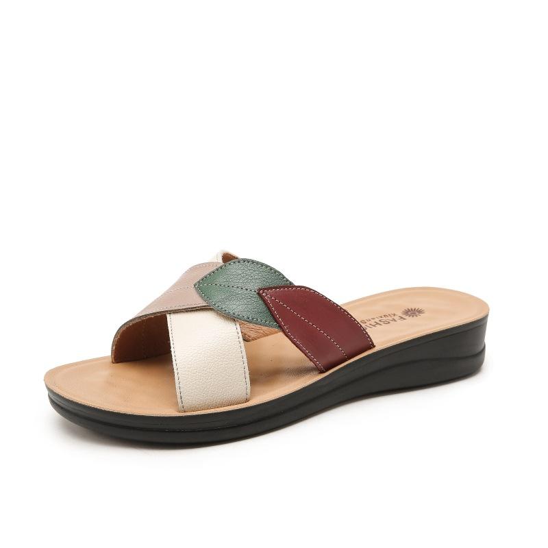 Первый слой из коровьей кожи, летние тапочки для мам, плоская подошва, удобные нескользящие сандалии из кожи для пожилых женщин, классные тапочки