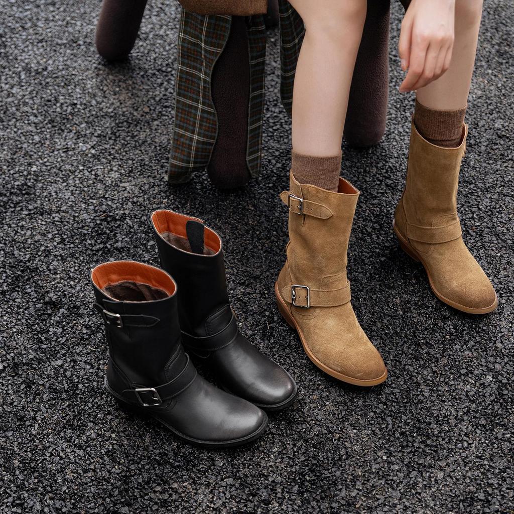 Krazing Pot Осенне-зимняя обувь из коровьей замши и нубука, модные ботинки с круглым носком, сохраняющие тепло, на среднем каблуке, с пряжкой на ремне, с отделкой до середины голени