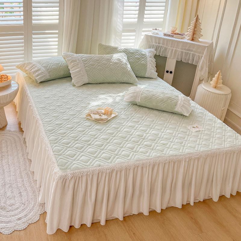 Корейское кружевное молочно-бархатное покрывало на кровать с рюшами, толстое покрывало королевского размера, стеганое покрывало для двуспальной кровати, мягкое теплое с 2 наволочками