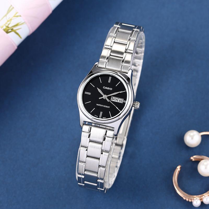 Casio Женские часы стандартной серии Черные LTP-V006D-1B2 LTP-V006D-1B2