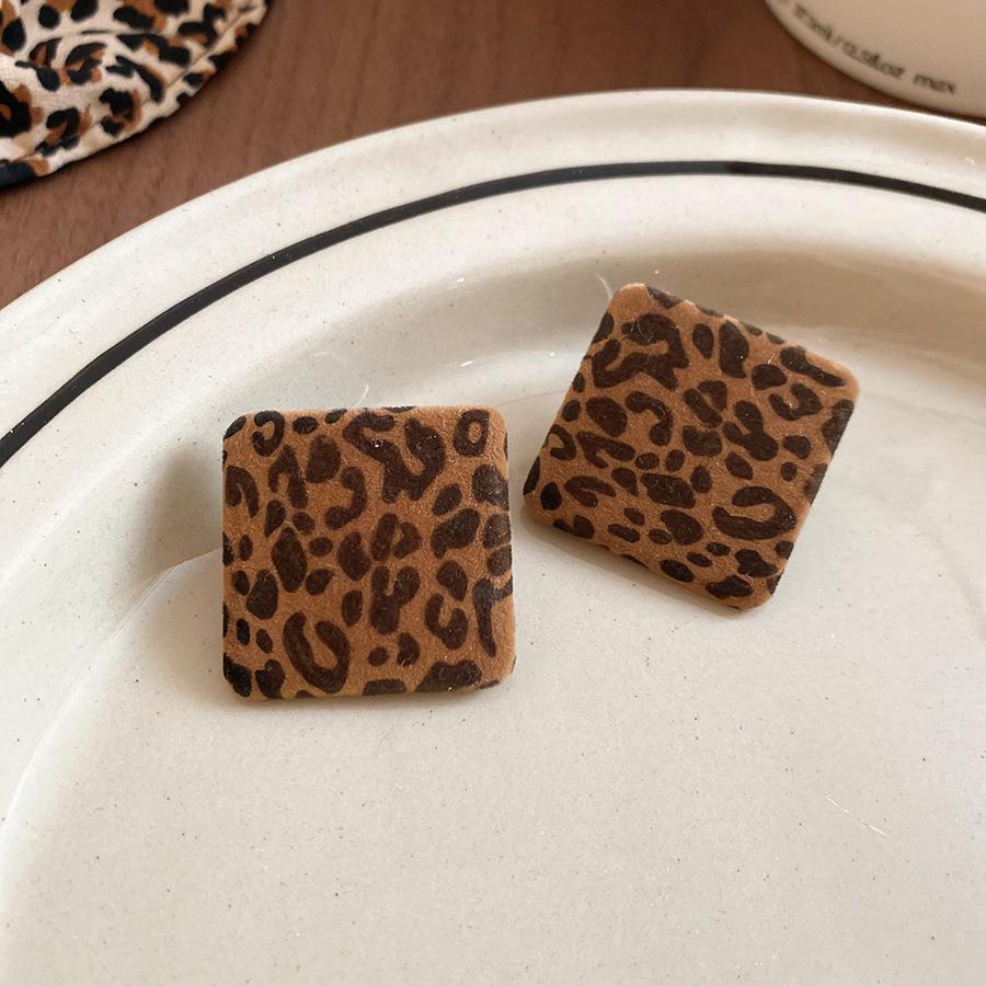 Серьги-пусеты «Тигровый глаз» в стиле Y2K: Роскошная, Элегантная, Универсальная Мода