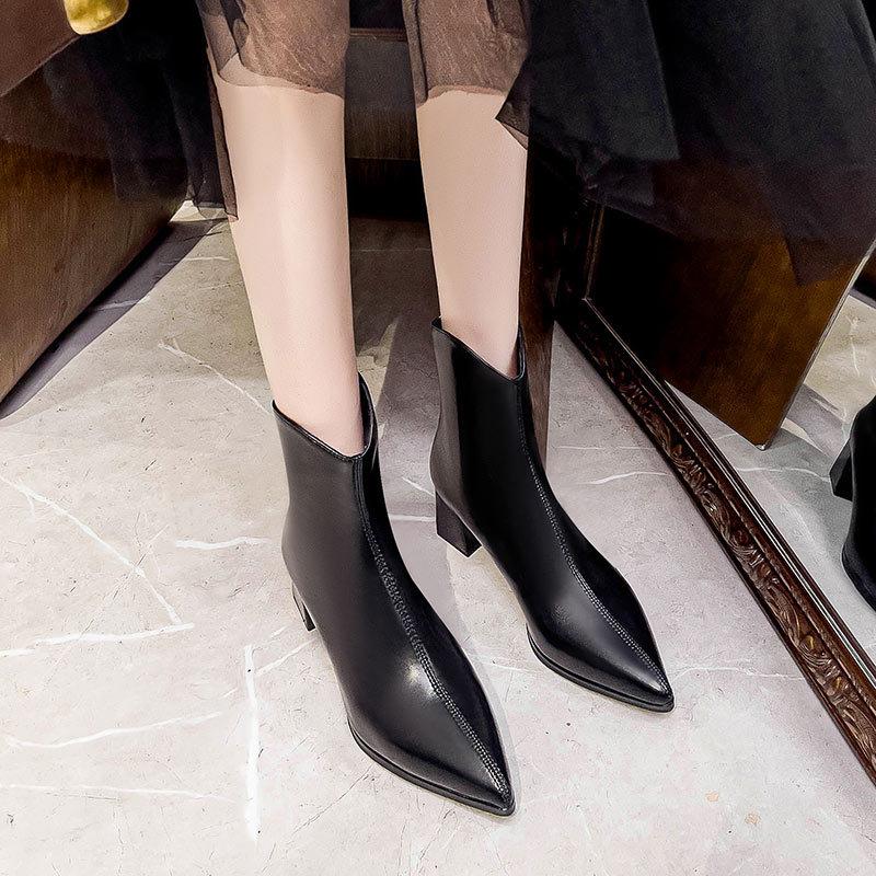 Тонкие сапоги на высоком каблуке 2024 года, новые осенне-зимние белые одинарные сапоги на толстом каблуке с застежкой-молнией сзади, средние остроносые французские короткие сапоги