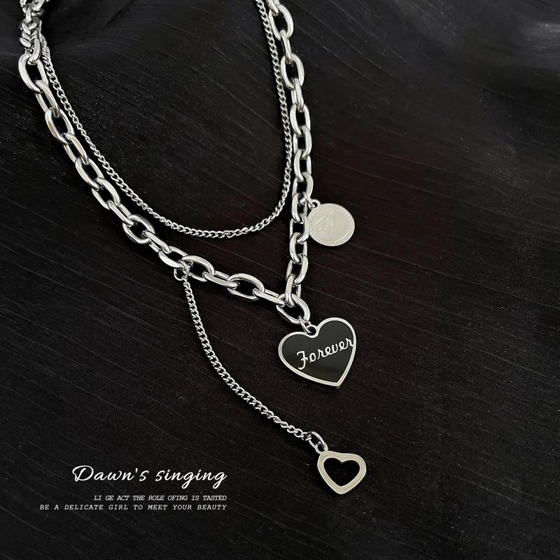 Нержавеющая сталь 316L Kpop Черное сердце Ожерелье Французская металлическая цепочка на ключицу Корейская простая женская короткая подвеска Женский короткий кулон для женщин