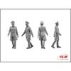ICM 1/35 German Officer & Female Soldier Plastic Model 35611