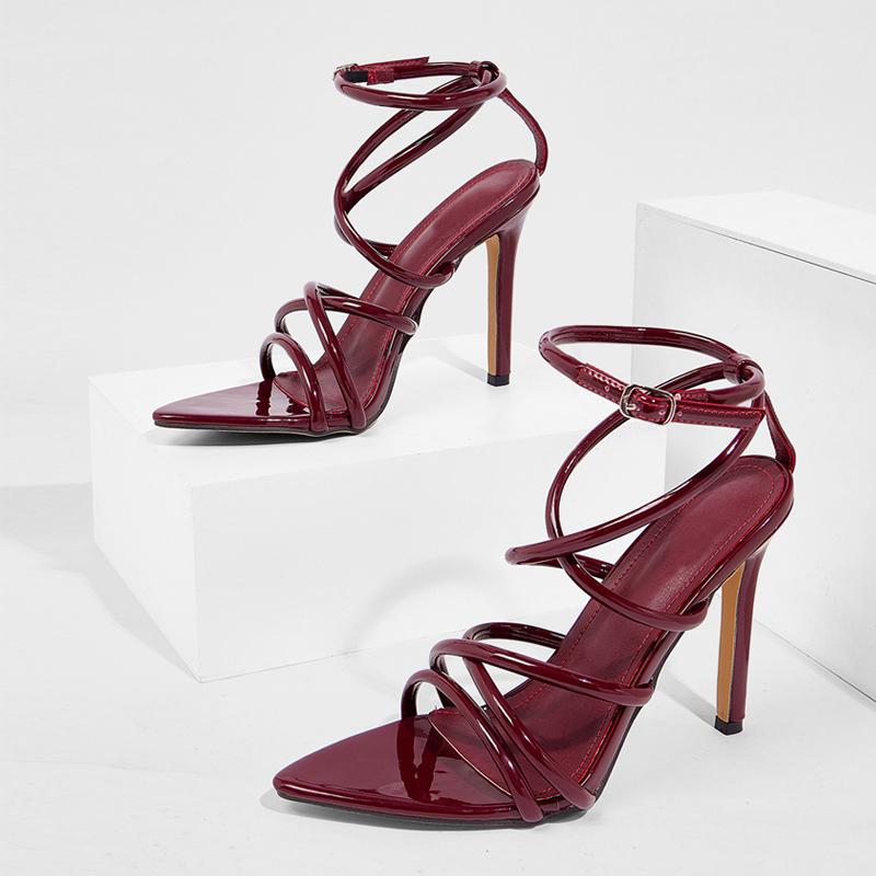 Liyke Сандалии из лакированной кожи винного цвета с узким ремешком на щиколотке Женские свадебные банкетные туфли Сексуальные сандалии на каблуке-шпильке с острым носком
