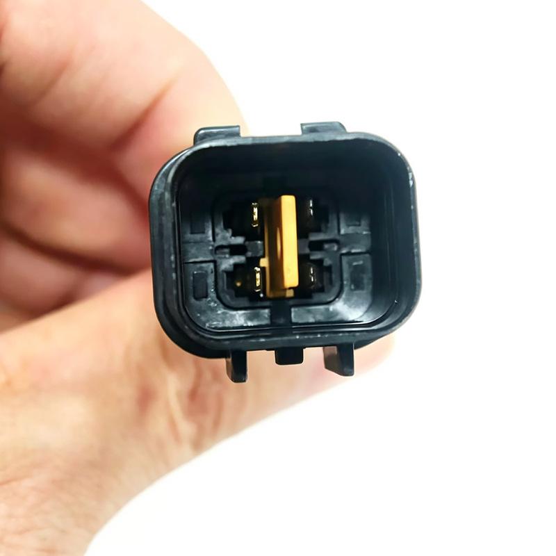 MN158917 1588A020 234-4633 o2 oxygen sensor for Mitsubishi Pajero 3.8L