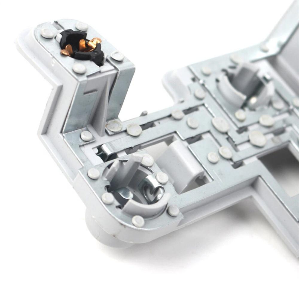 Правый держатель лампы заднего фонаря для Mercedes-Benz W204 C-Class седан до рестайлинга