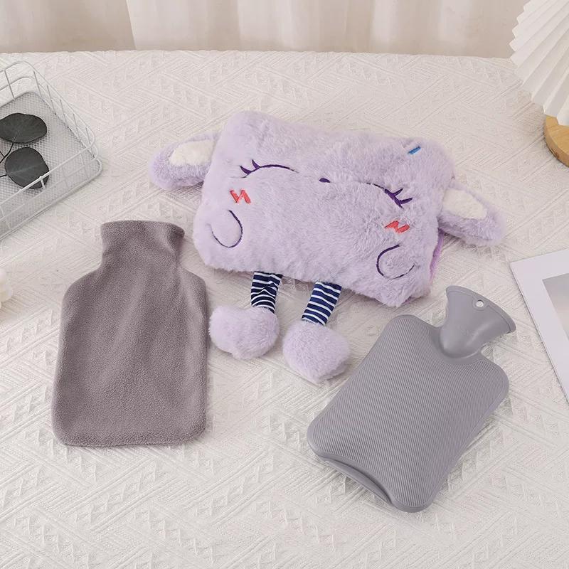 Water-Filled Hot Water Bottle, Toy Cloth Cover with Insertable Hand Pockets, Portable Water-Filling Set of Three Large-Sized Hot Compresses for