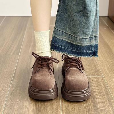 Коричневые короткие ботинки детские осень и зима 2025 новые ретро британский стиль универсальная платформа-маффин шнуровка большая голова маленькие кожаные туфли