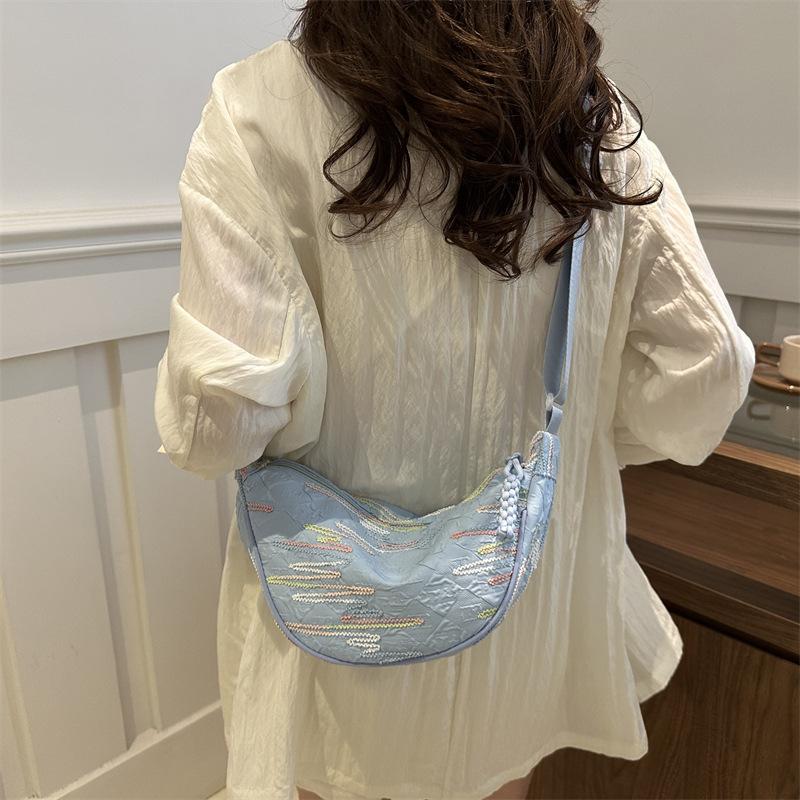 2024 летняя новая симпатичная спортивная корейская версия нишевой сумки-мессенджера для путешествий свежая и простая индивидуальная сумка через плечо