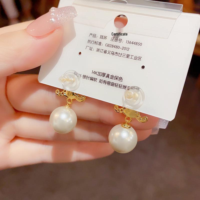 Серьги с французским ретро-жемчугом: Игла из серебра S925, Высококлассный элегантный дизайн