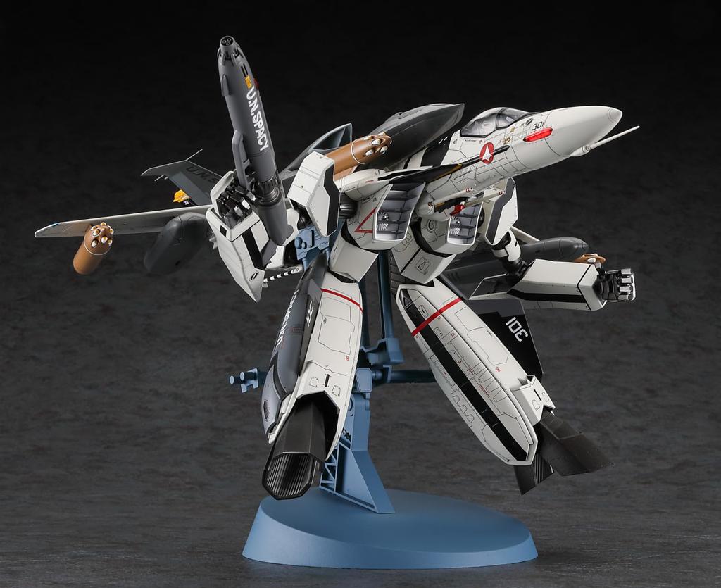 Hasegawa Пластиковая модель Macross Zero Gerwalk Scale 65889 VF-0S с Ghost 1/72 (Самолет)