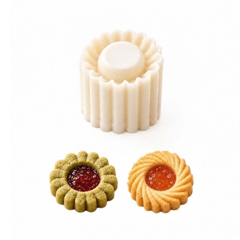 1/2pcs Detachable Christmas Tree Pastry Mold Non-Stick Cookie Stamp Moulds Kitchen Craft