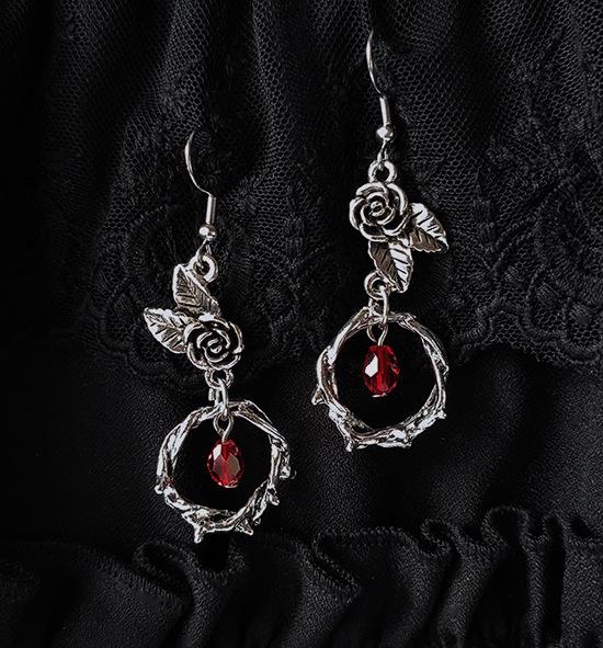 Вечерние украшения Винтажные Готические Вампирские Ведьминские Черные Розы Серьги Для Женщин Креативные Праздничные Вечеринки Персонализированные Ювелирные Аксессуары