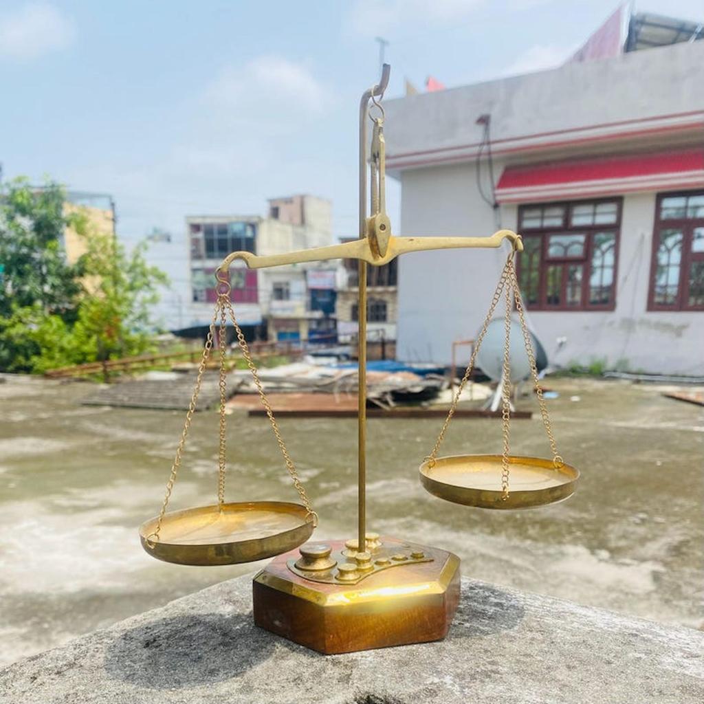 Brass Weighing Balance, Brass & Wood Scale, Diamond and Gold Weighing Scale Apothecary Scale, Home Decorative Small Brass Weight Scale
