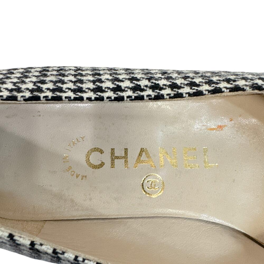 Chanel Туфли-лодочки из кожи с узором «гусиная лапка» черная кожа Б/у