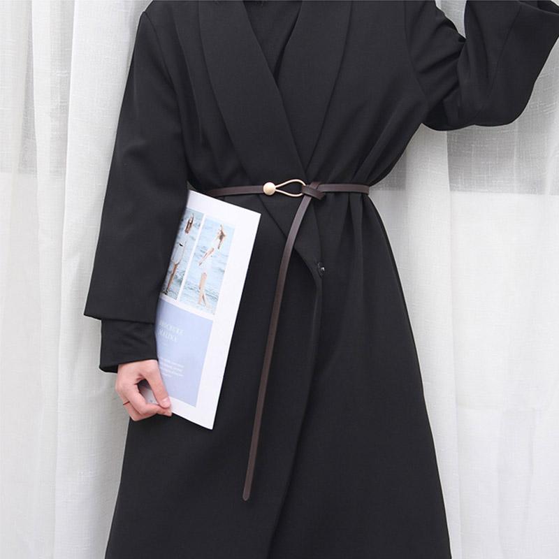 Новый простой завязанный тонкий ремень для женщин, однотонный пояс из искусственной кожи, длинные узкие регулируемые декоративные ремни