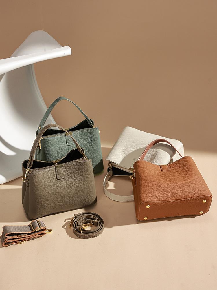 Genuine Leather Women's Crossbody Bag  Summer Women's shoulder Bag Luxury Design Niche Handbag Large Capacity tote bag