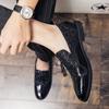 Fashion Fashion Gold British Style Pointed Tip Loafers Men's Tassel Comfortable Casual Shoes Shiny Leather Nightclub Party Wedding Shoes