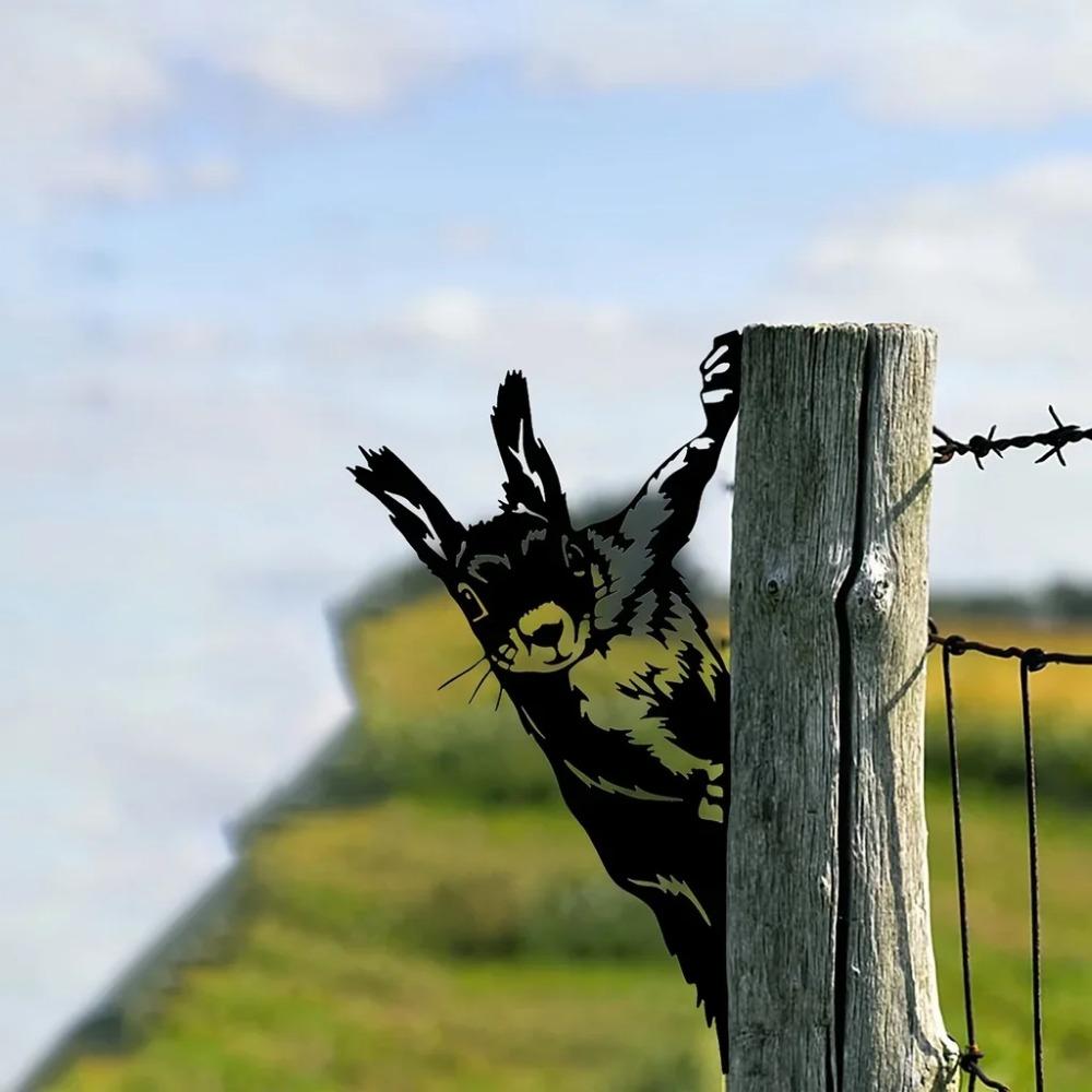 Добавьте изюминку в свой сад с помощью очаровательного украшения для забора в форме белки — идеально подходит для подарков на день рождения и декора сада