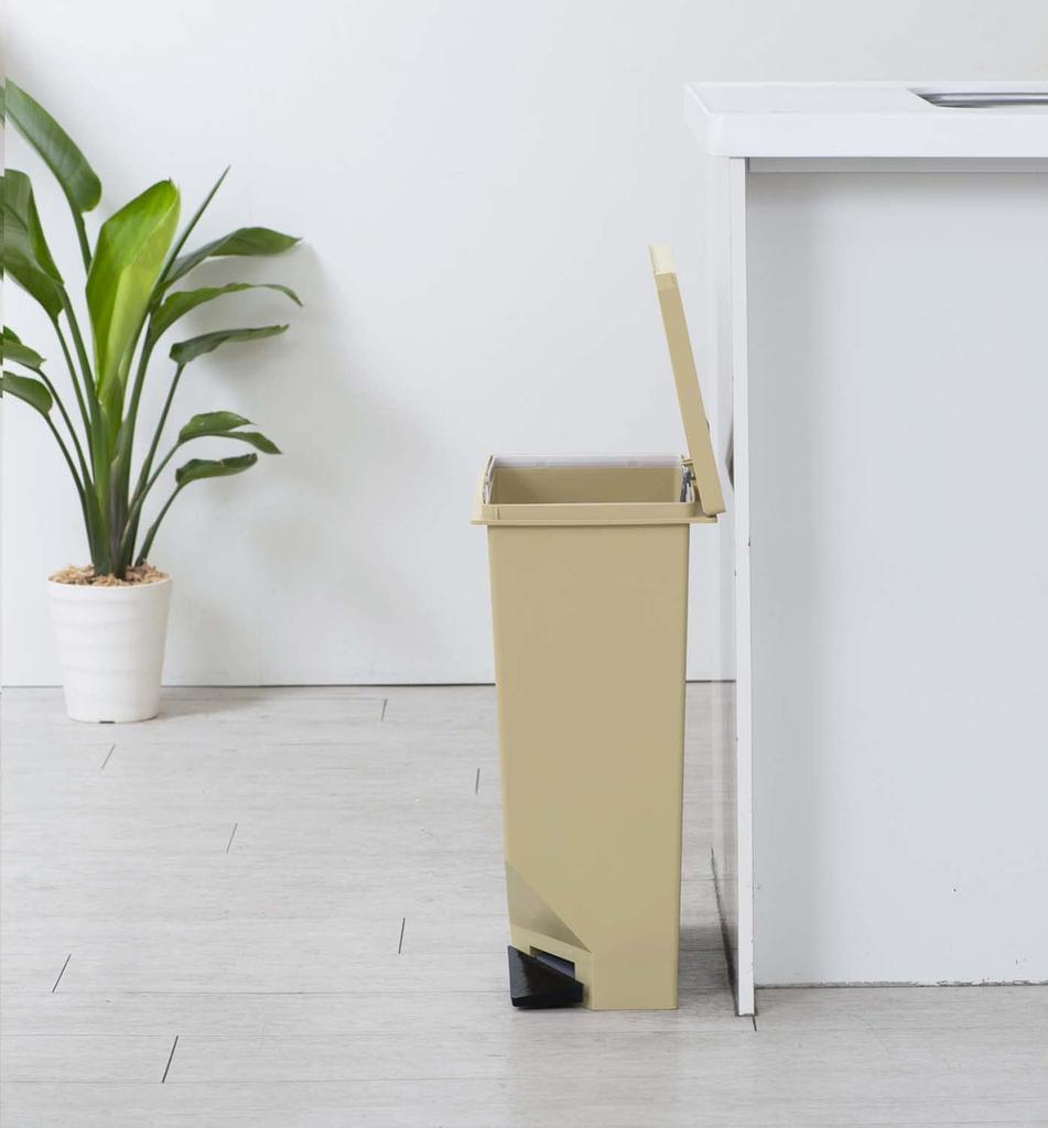 Shinki Gosei Tombo Unido Мусорное ведро 35 литров Быстро открывается легким нажатием педали Педаль Хаки Глубина 45 x Ширина 25 x Высота 53 см Также можно поставить