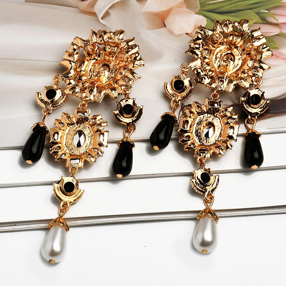 Vintage-Style Women'S Pendant Earrings, Decorated With Imitation Pearls, Suitable For Everyday Wear.