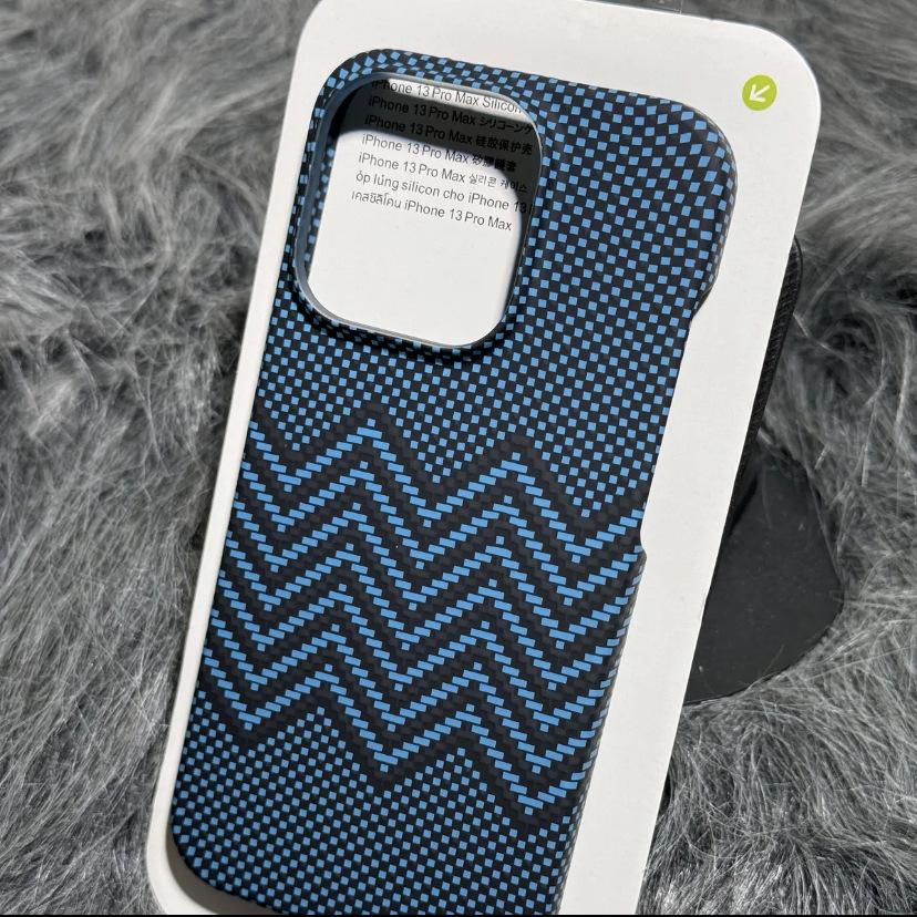 Керамический карбоновый чехол с текстурой кевлара для iPhone 17 Pro Max, защитная накладка Apple 16 с ощущением кожи.