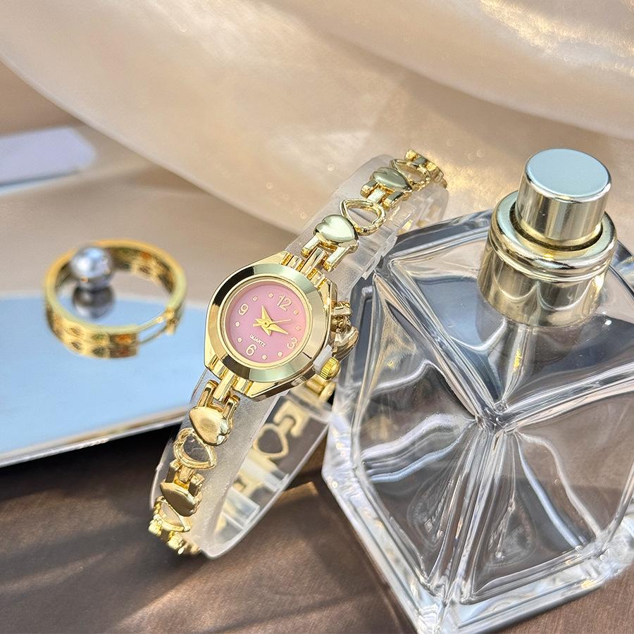 Hollow Love Pendant Bracelet Quartz Watch Small Exquisite Smart Jewelry Watch