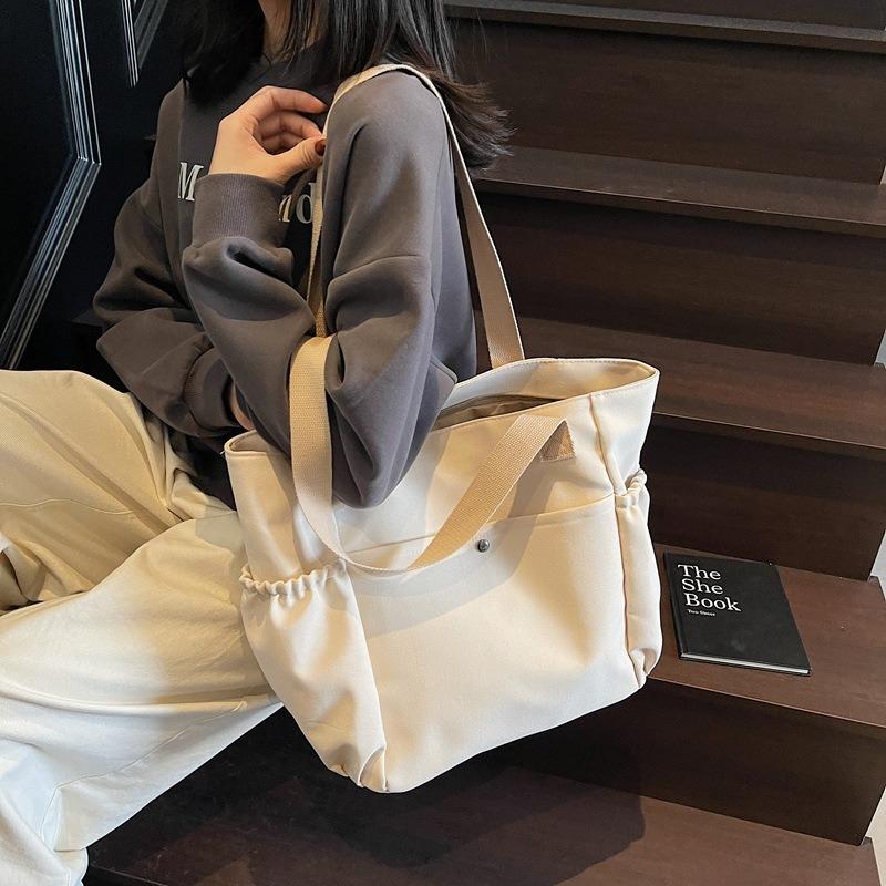 Простая холщовая сумка Женская сумка-тоут Большой вместимости для поездок на работу Простая для отдыха Сумка на плечо для работы студента Сумка под мышкой