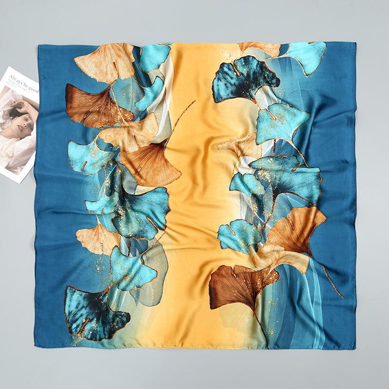Spring and Summer New Four-leaf Clover Flowers Flowers Women Sunscreen Silk Scarf Long Shawl Seaside Holiday Sunshade Scarf