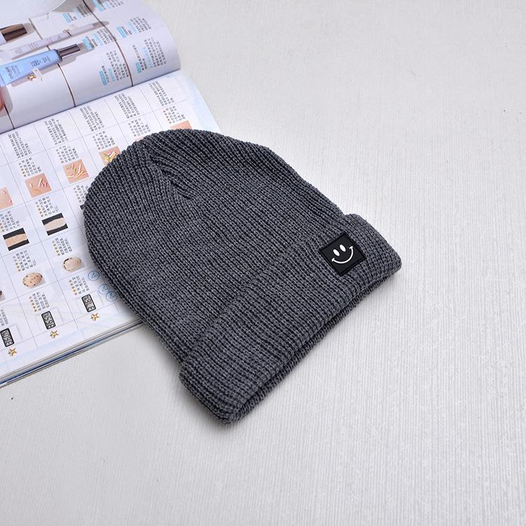 Autumn and Winter Sticker Smiley Face Knitted Hat Couple Versatile Casual Wool Hat, Han Fan Fashion Pullover Warm Hat