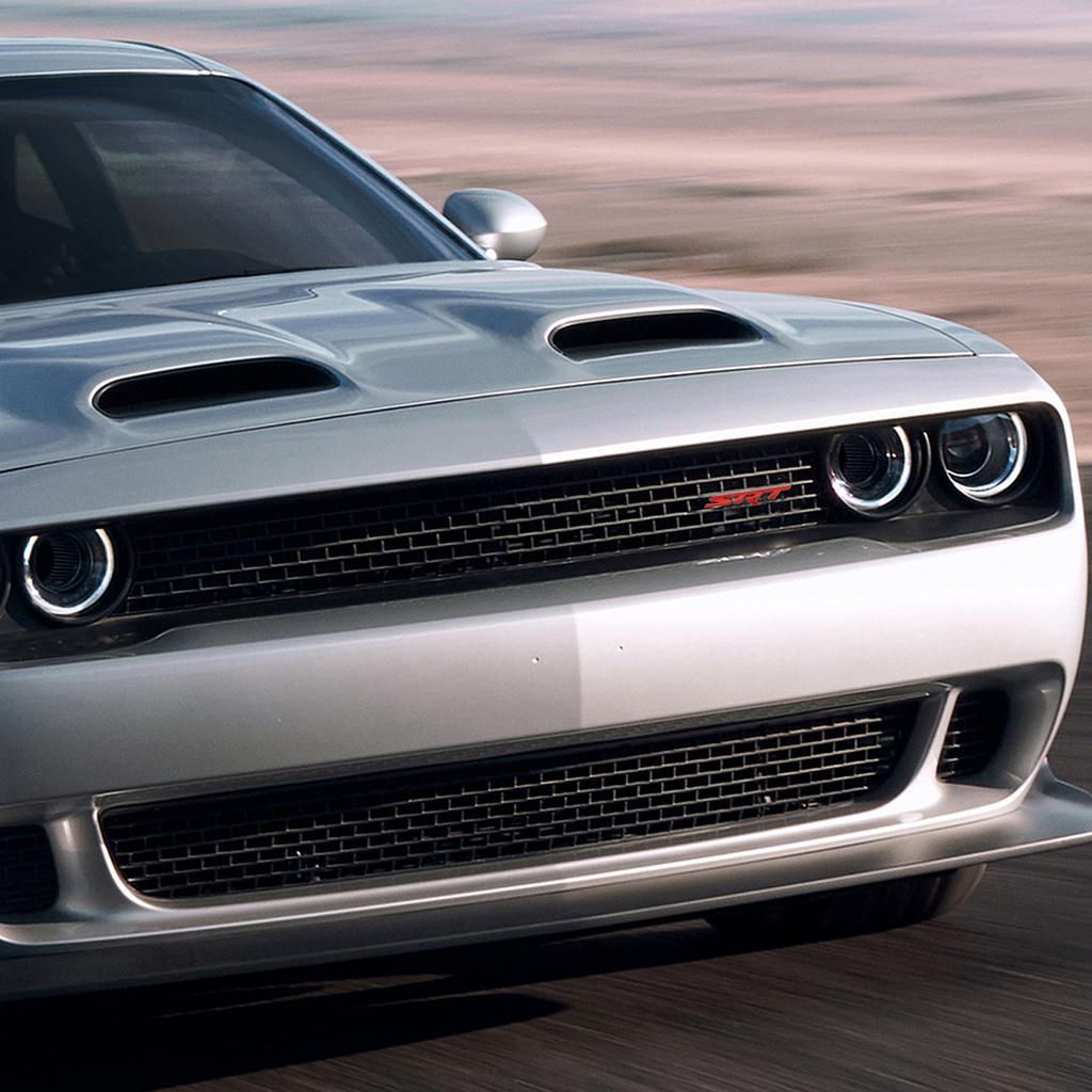 Красная наклейка на переднюю решетку SRT для Charger Challenger SRT