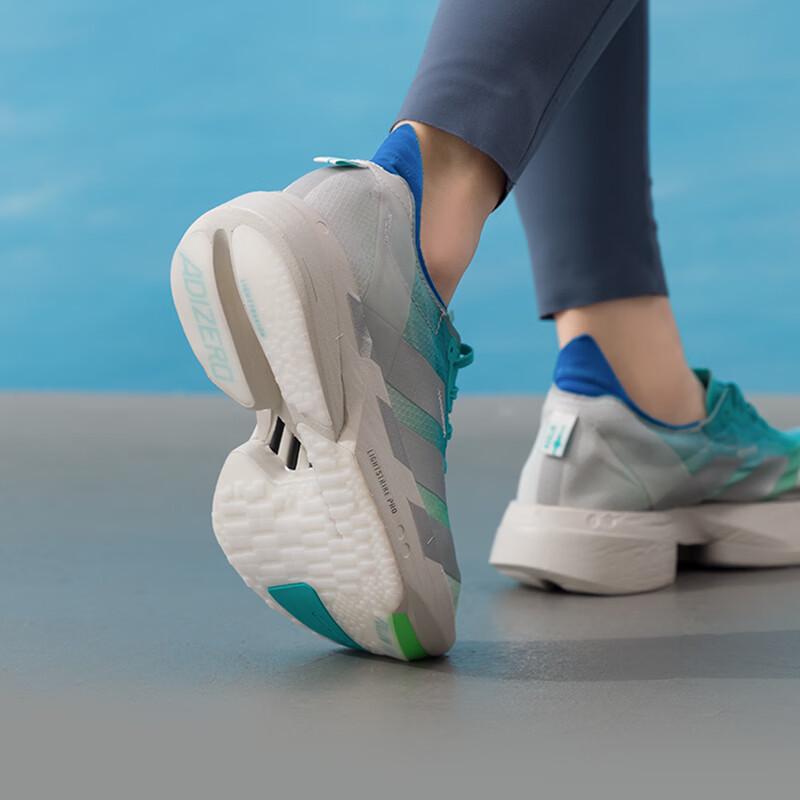 adidas Женские беговые кроссовки JS2580