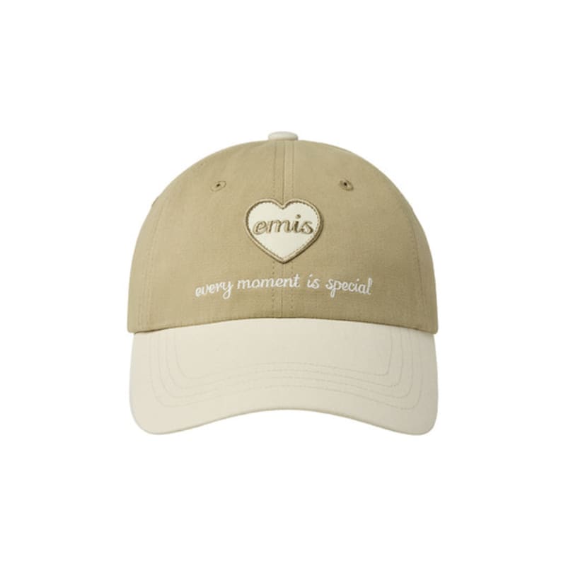 EMIS HEART WAPPEN TONE ON TONE BALL CAP-BEIGE
