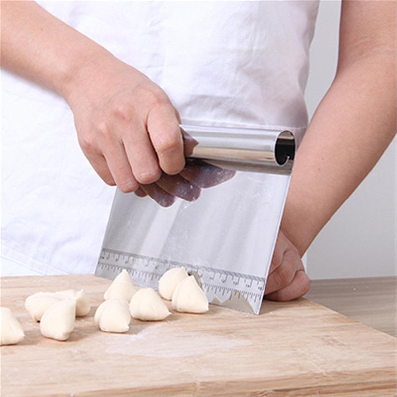 Stainless Steel Flour Cutter With Scale, Dough Cutter, Baking Scraper 15 20 22Cm, Roll Handle Rice Noodle Scraper