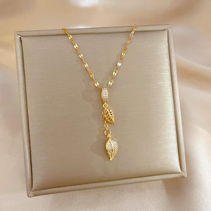 316L Stainless Steel Red Maple Leaf Crystal Pendant Necklace For Women Girl New Trend Clavicle Chain Jewelry Gift Party