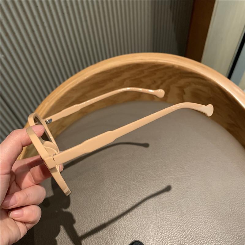 Vintage Women Sunglasses Round Frame Fashion Outdoor Beach Vacation Sunglasses Non Polarized Glasses