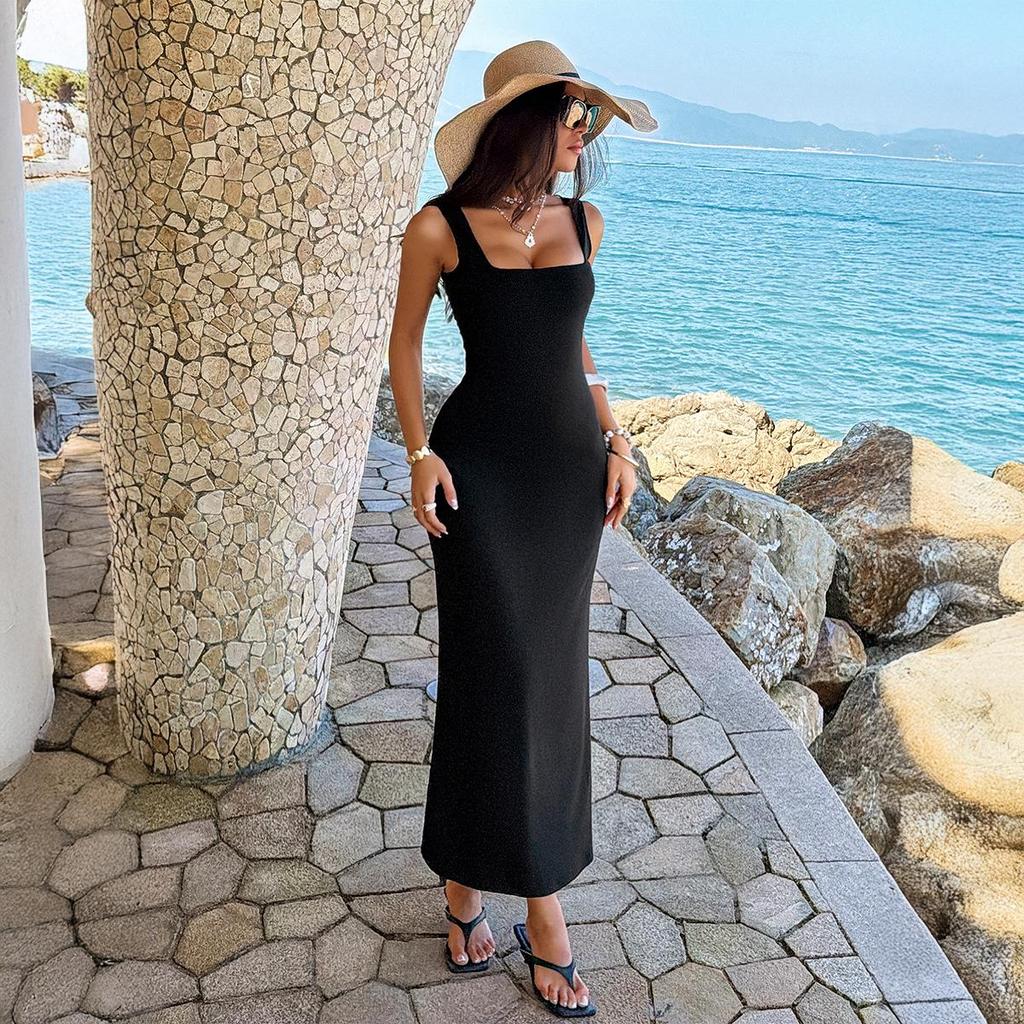 Европейское платье-футляр однотонное с квадратным вырезом - Женская коллекция Весна/Лето 2026