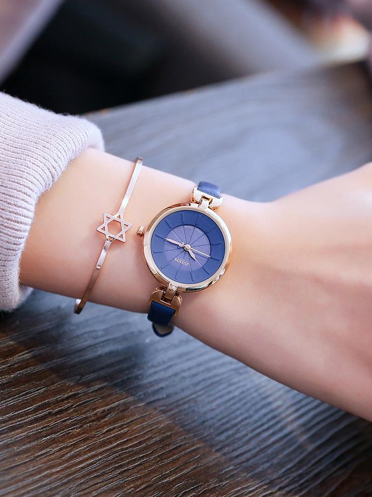 Authentic women's watchKorean style simple and fashionable leather strap, small dial, student women's watch, high-end selection.