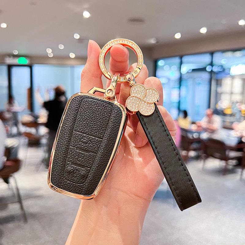 Чехол для ключа Toyota для Camry, RAV4, Corolla, Levin, Avalon: Стильная ракушечная пряжка для женщин.