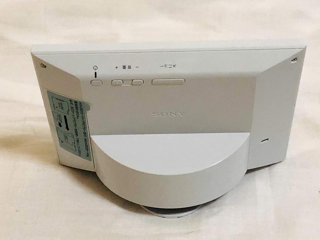 Sony Цифровая фоторамка WA700 Белая DPF-WA700/W