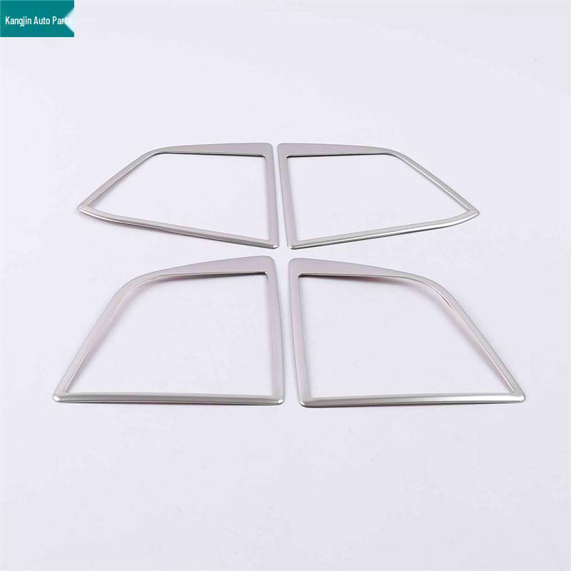 Модификация интерьера Ford Focus 2019: Серебряное кольцо для динамика из нержавеющей стали для переднего ряда, подсветки для чтения и перчаточного ящика