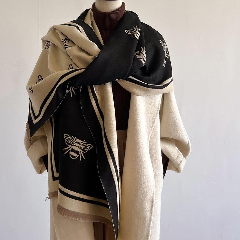 Little Bee Scarf Imitation Cashmere Shawl Warm Autumn and Winter Fashion Versatile Simple Short Fringed Scarf