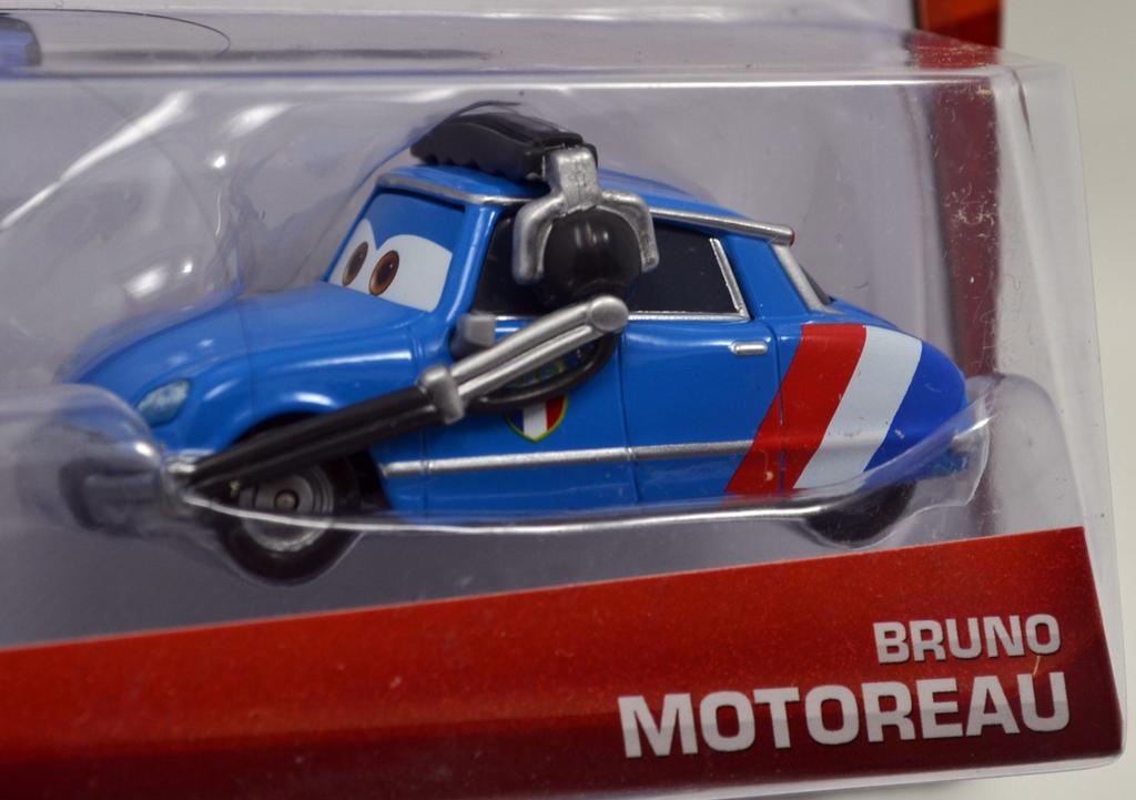 MATTEL WGP CAROULE BRUNO Mattel World Grand Prix Caroulle Bruno Франция Пак 2013 Disney-PIXAR "ТАЧКИ" "РАУЛЬ & МОТОРЕО" "ТАЧКИ" "Рауль & Моторо"