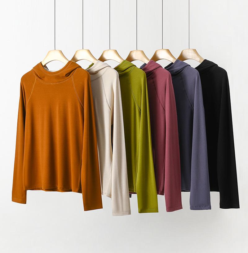 Теплая толстовка с капюшоном из бархата цвета имбиря для женщин - однотонная, можно носить как нижнюю рубашку на весну/осень