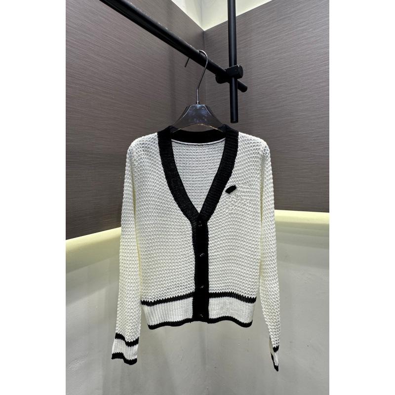 Trendy European Knit V-Neck Cardigan with Embroidered Patch and Contrasting Edges