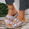 Модная женская обувь 2024 года, новые женские тапочки с открытым носком, летние римские разноцветные пряжки, повседневные пляжные удобные тапочки на танкетке